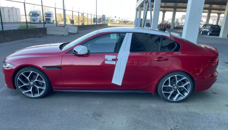 Jaguar XE P300 Sport