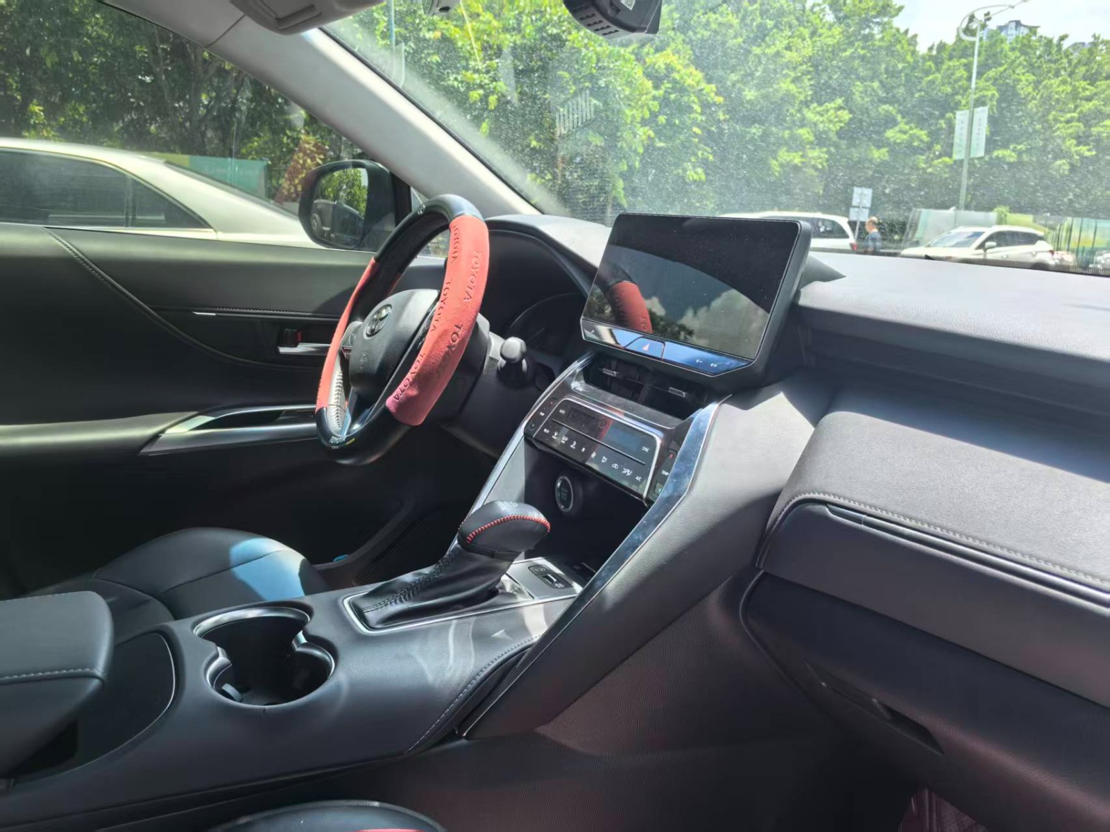 Toyota Venza 2.0L 2024 - Dakar